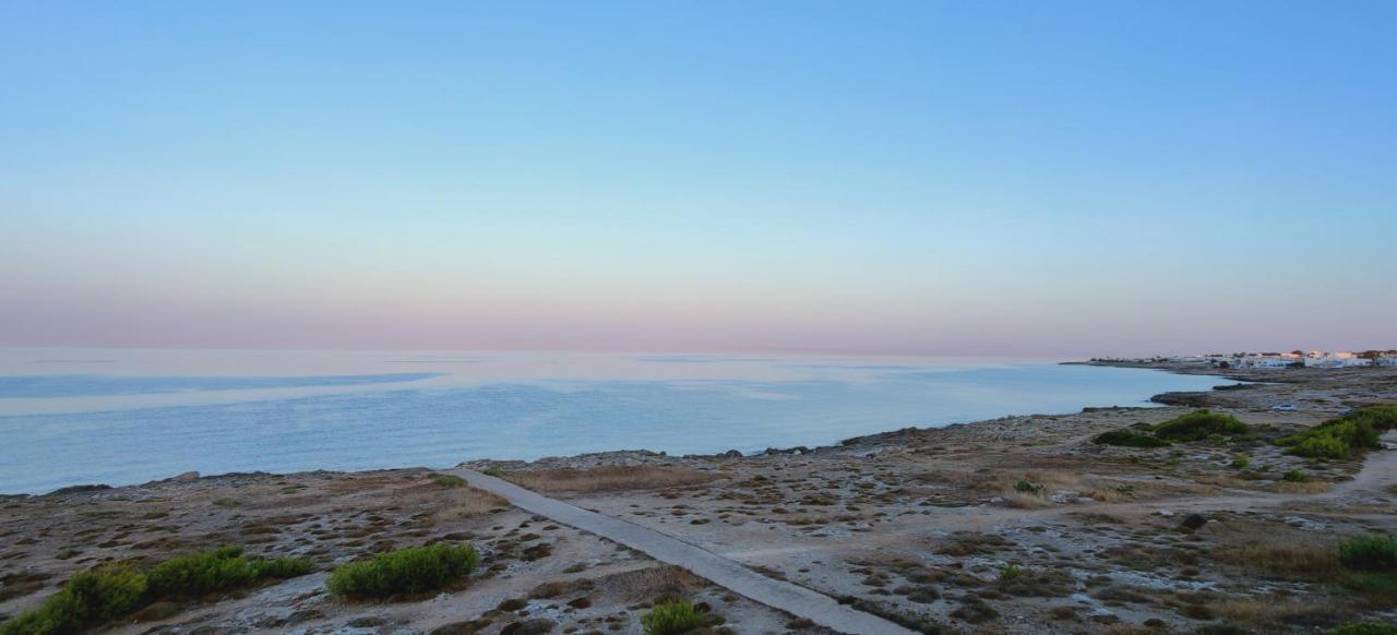 Sunset Bay Panzió Torre Suda Kültér fotó
